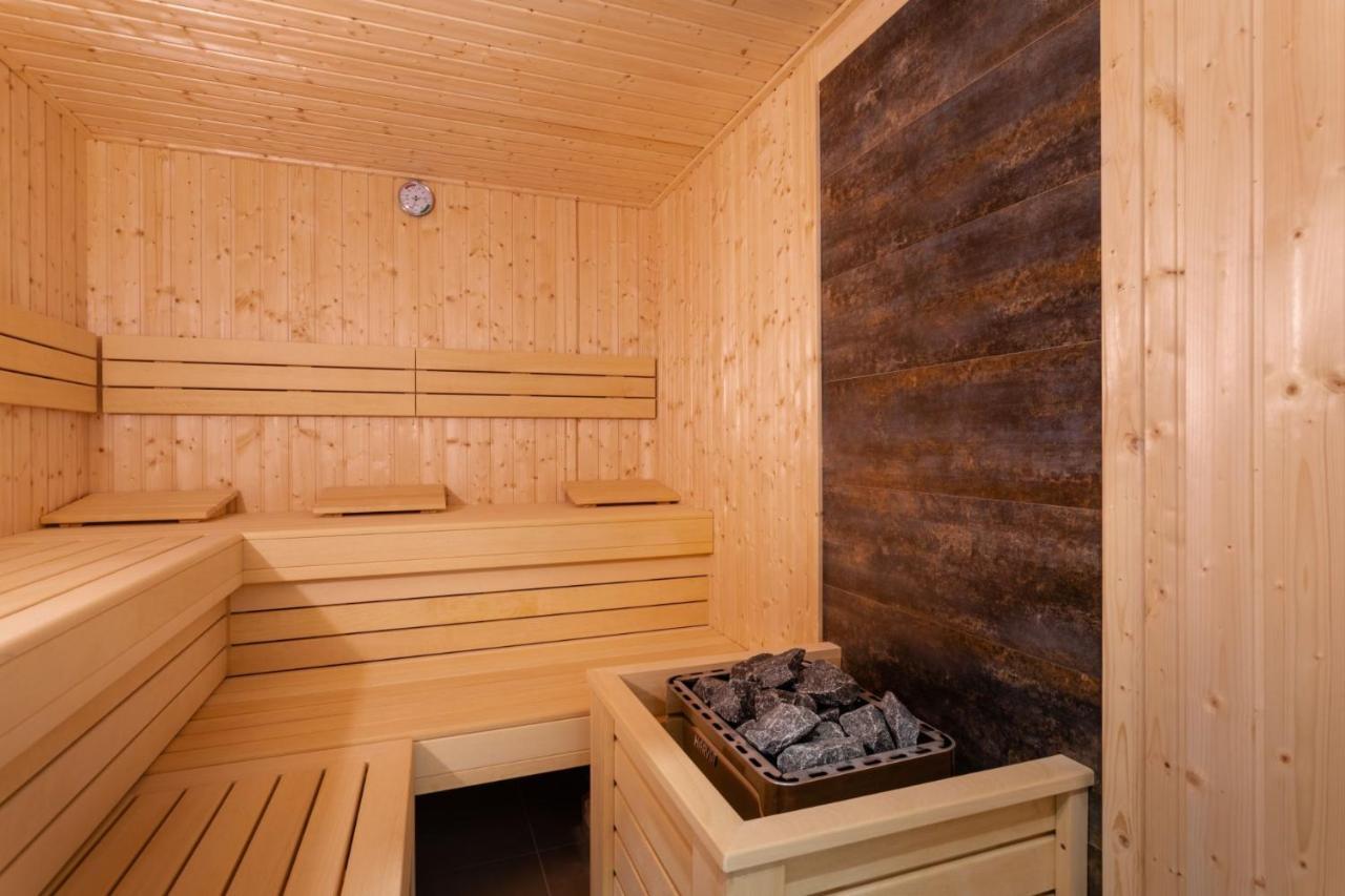 Green Park Resort C14- Z Dostepem Do Basenu, Sauny, Jacuzzi, Silowni シクラルスカ・ポレンバ エクステリア 写真