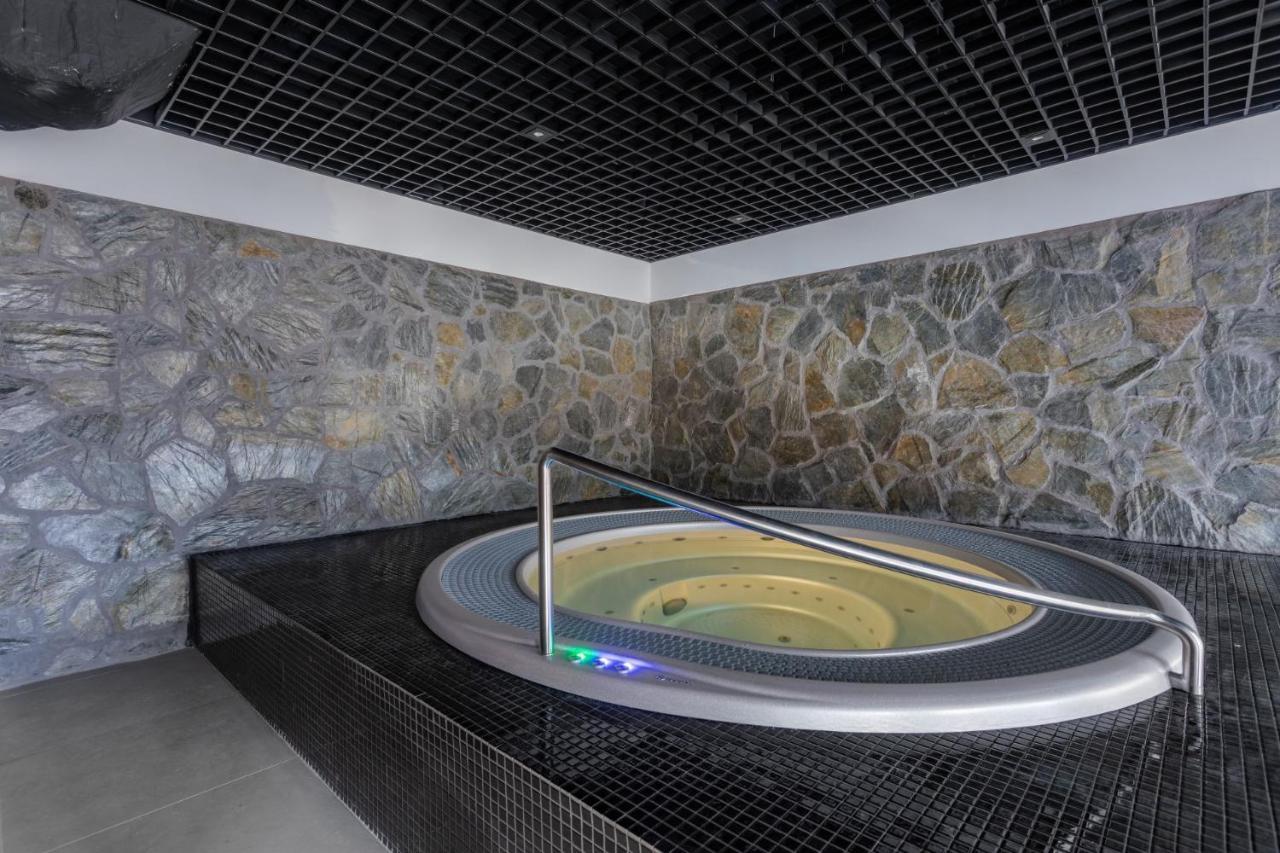 Green Park Resort C14- Z Dostepem Do Basenu, Sauny, Jacuzzi, Silowni シクラルスカ・ポレンバ エクステリア 写真